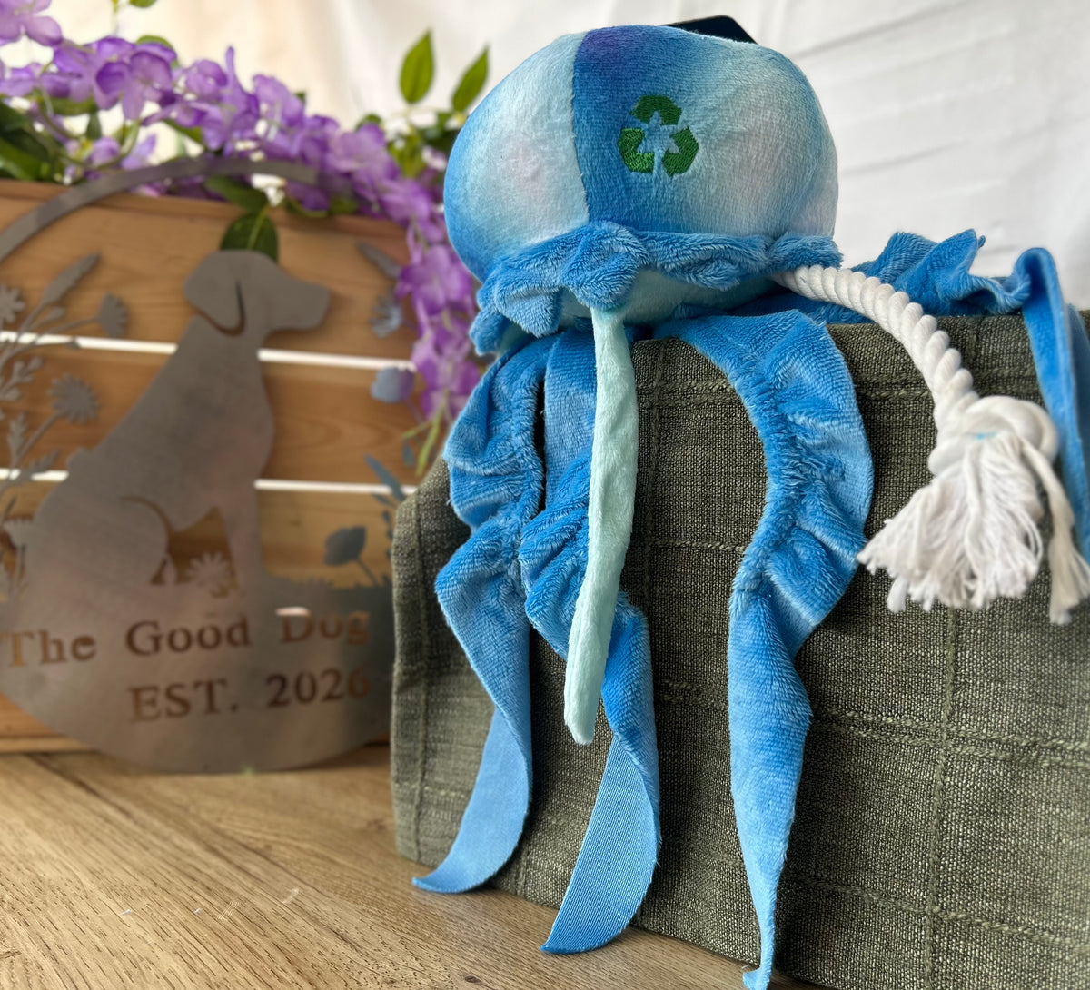 Made From-Jelly Fish