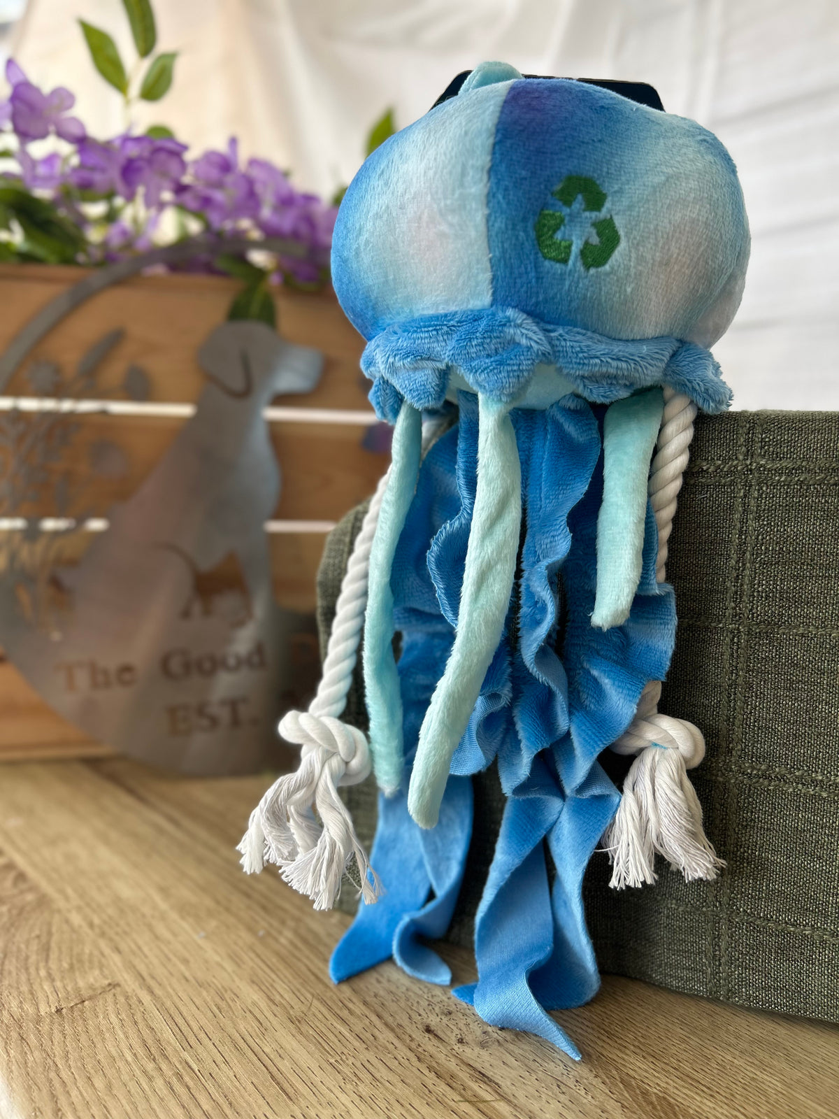 Made From-Jelly Fish